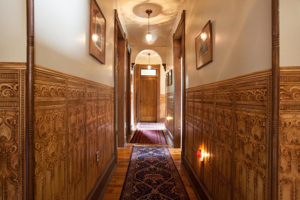 10 Clarke Bed & Breakfast Frederick Bagian luar foto