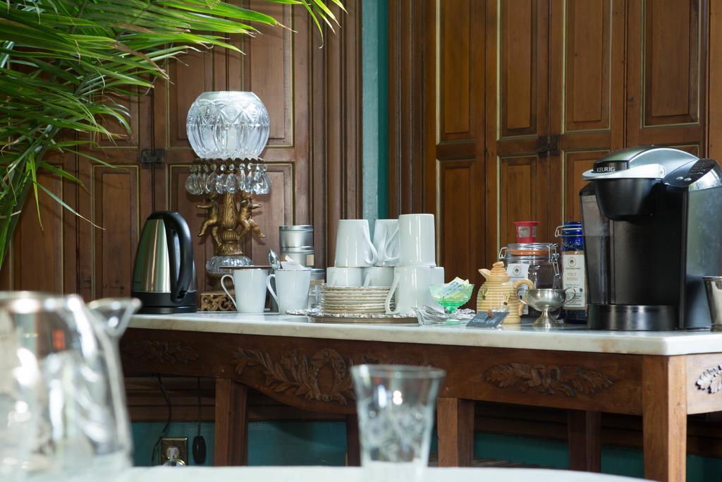 10 Clarke Bed & Breakfast Frederick Bagian luar foto